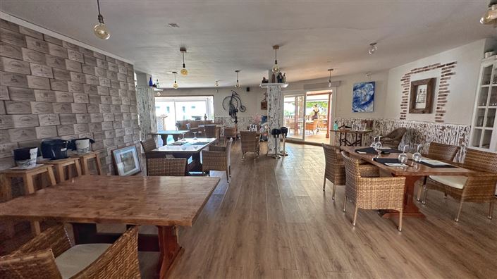 Image No.8-Villa for sale