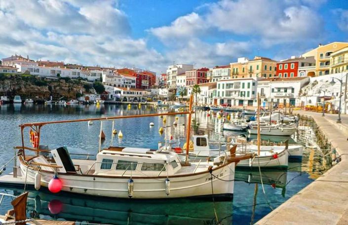 Image No.11-8 Bed Villa for sale