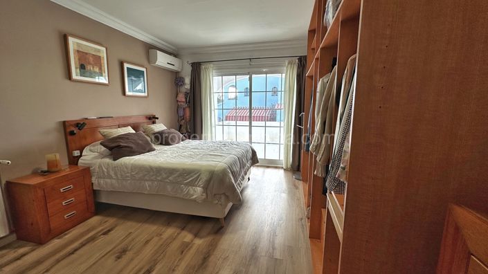 Image No.9-5 Bed Villa for sale