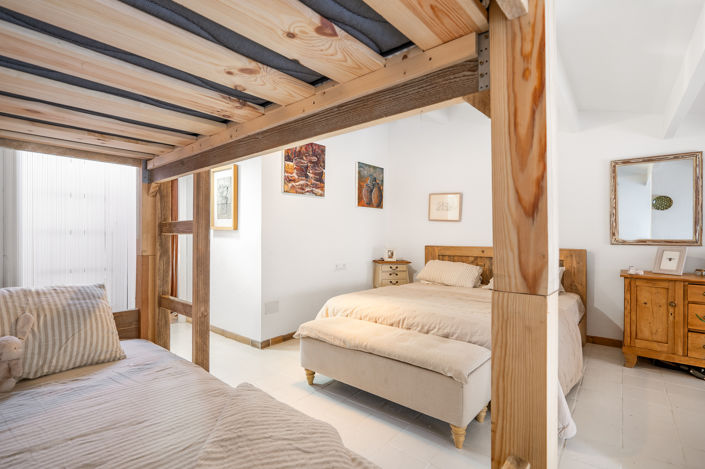 Image No.24-2 Bed Townhouse for sale