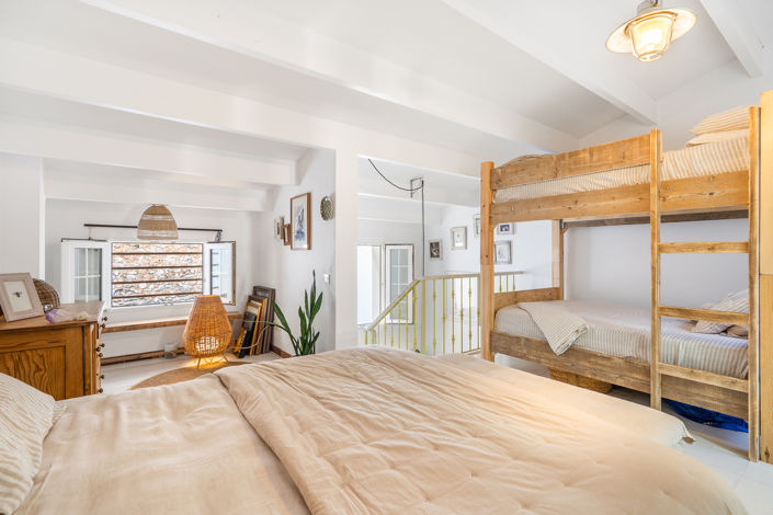 Image No.27-2 Bed Townhouse for sale