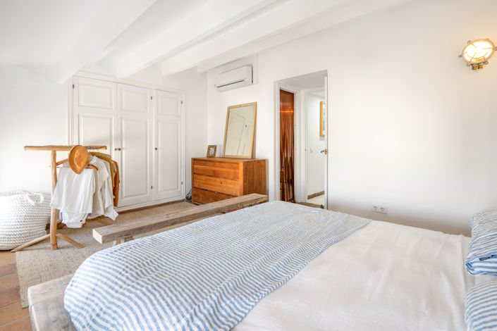 Image No.34-2 Bed Townhouse for sale