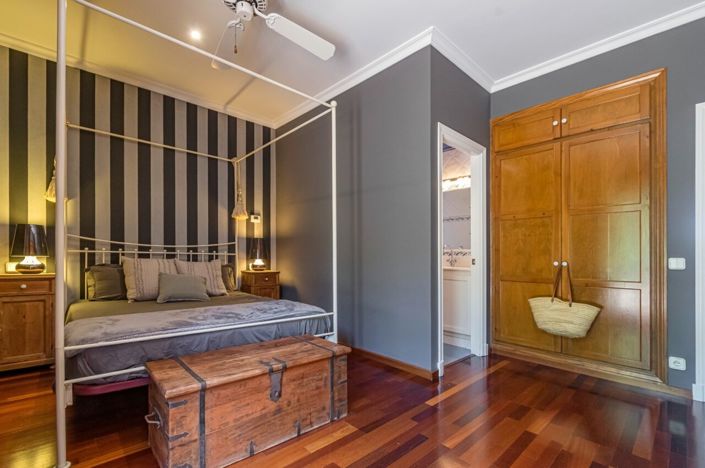 Image No.21-7 Bed Villa for sale