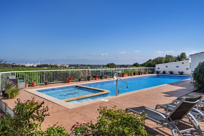 Image No.10-5 Bed Villa for sale