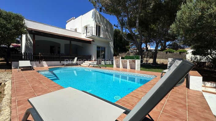 Image No.1-3 Bed Villa for sale