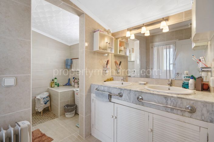 Image No.25-4 Bed Villa for sale