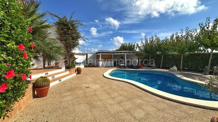 Image No.10-4 Bed Villa for sale