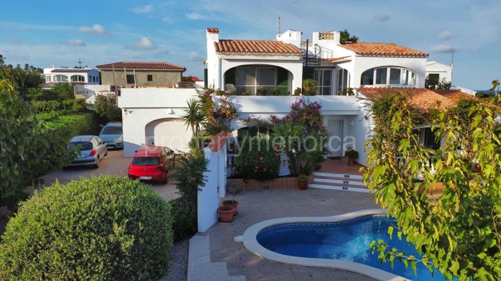 Image No.3-4 Bed Villa for sale
