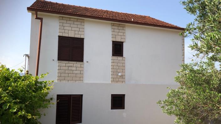 Image No.2-6 Bed House for sale