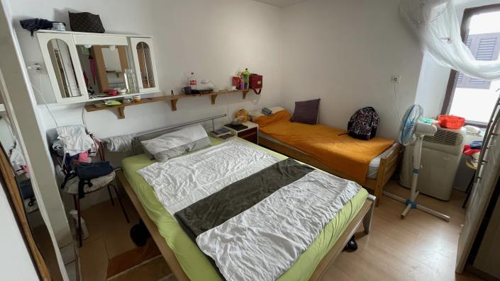 Image No.6-5 Bed House for sale