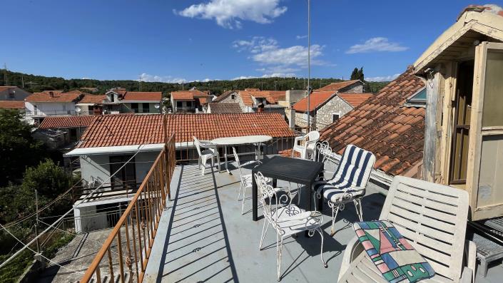 Image No.9-5 Bed House for sale