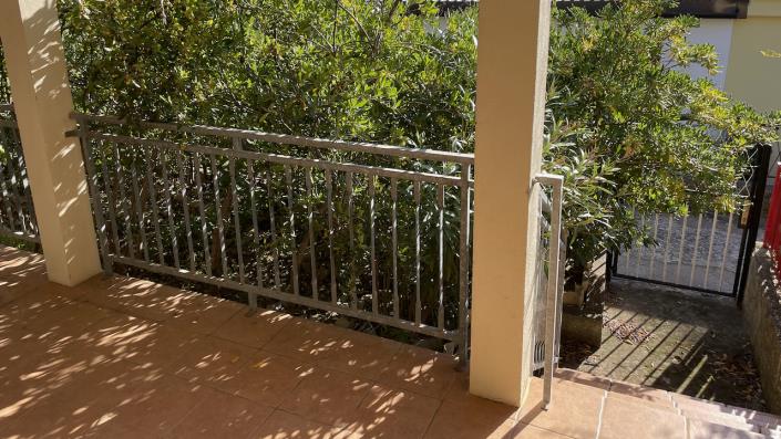 Image No.9-2 Bed House for sale