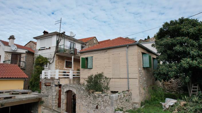 Image No.3-3 Bed House for sale