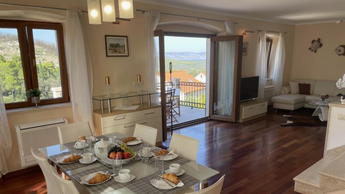 Image No.10-5 Bed House/Villa for sale