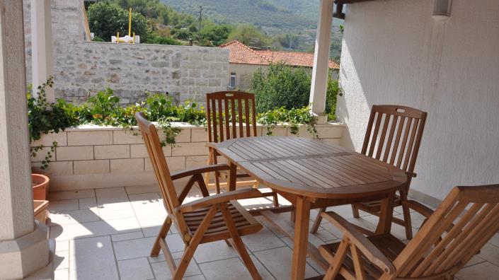 Image No.11-3 Bed House for sale