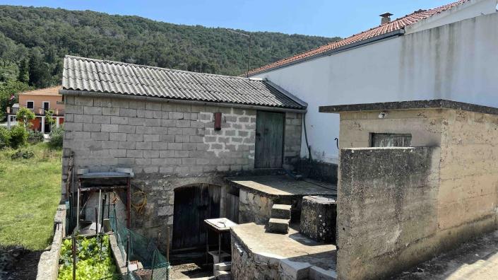 Image No.4-2 Bed House for sale