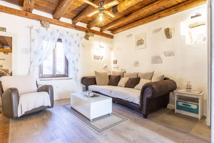 Image No.1-3 Bed House for sale