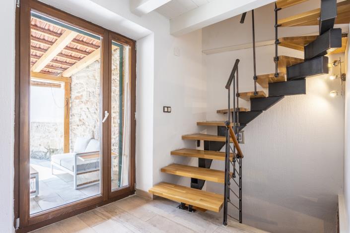 Image No.11-3 Bed House for sale