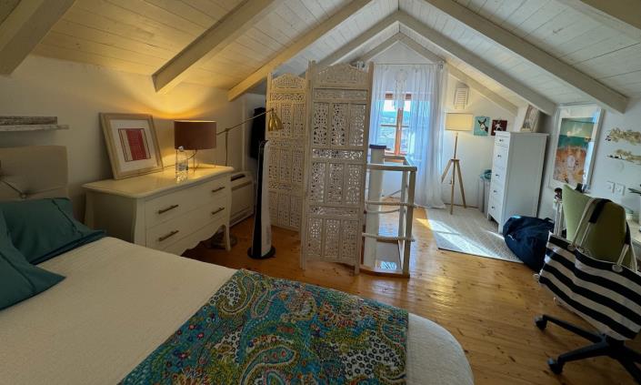 Image No.11-2 Bed House for sale