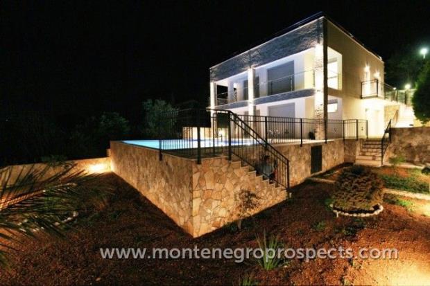 Image No.18-4 Bed House for sale