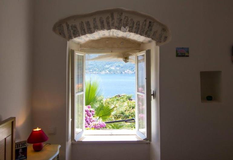 Image No.10-2 Bed House for sale