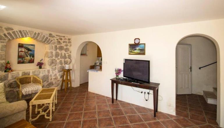 Image No.16-2 Bed House for sale