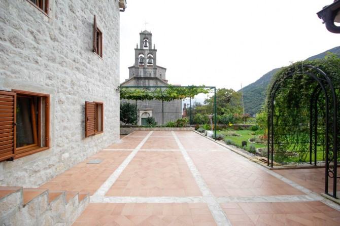 Image No.13-4 Bed House for sale