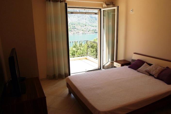 Image No.11-Villa for sale