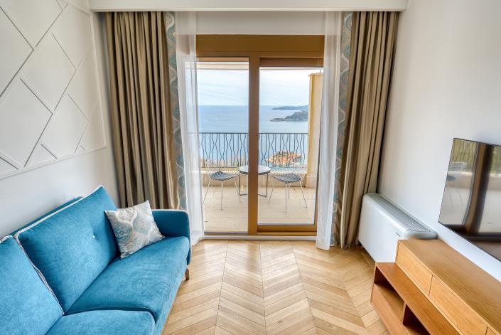 Image No.9-3 Bed Flat for sale