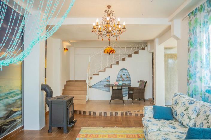 Image No.15-6 Bed Villa for sale