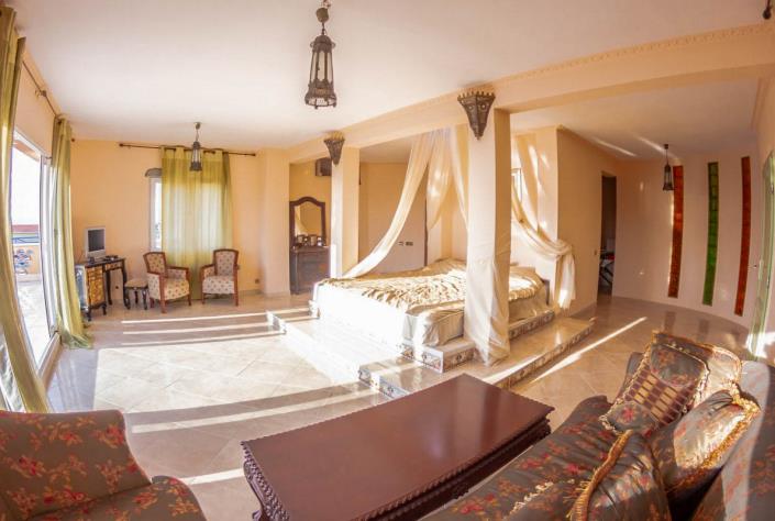 Image No.25-6 Bed Villa for sale