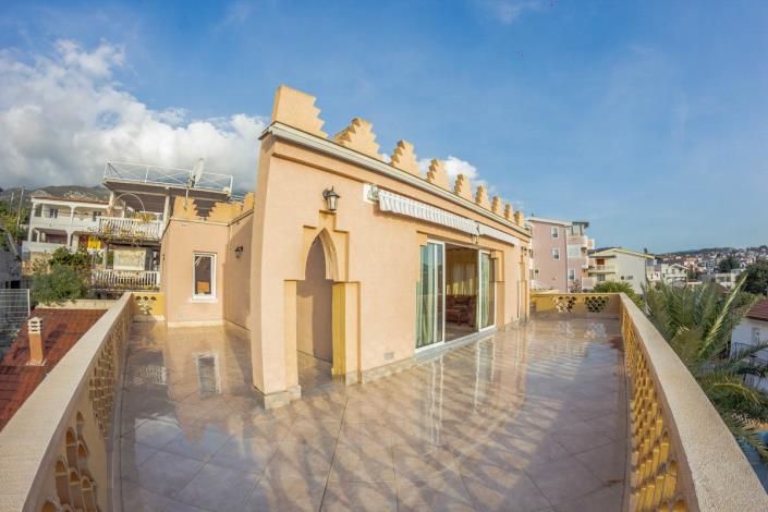 Image No.28-6 Bed Villa for sale