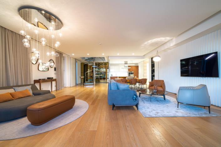 Image No.21-3 Bed Penthouse for sale