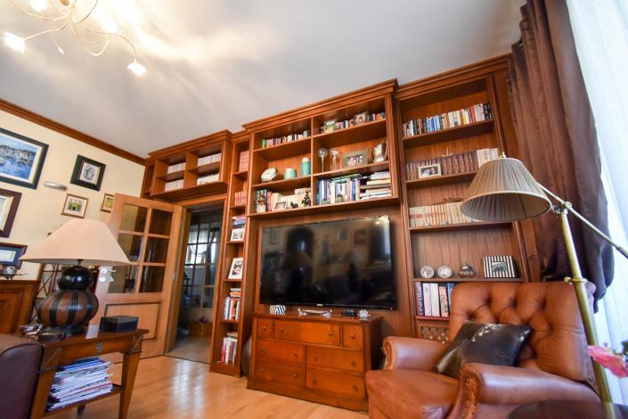 Image No.12-6 Bed Villa for sale