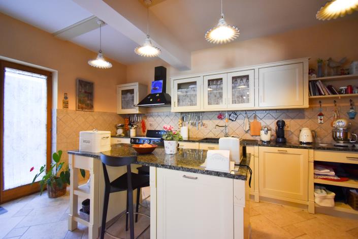 Image No.15-6 Bed Villa for sale