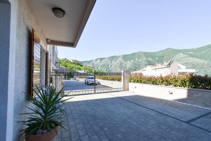 Image No.29-6 Bed Villa for sale