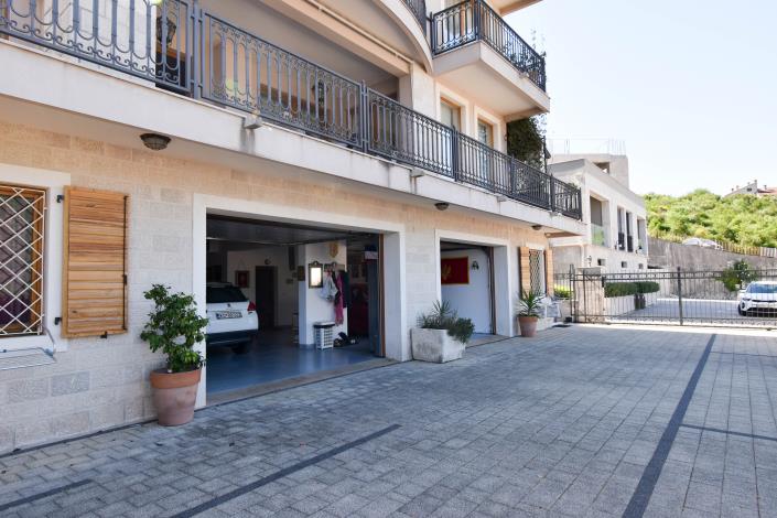 Image No.32-6 Bed Villa for sale