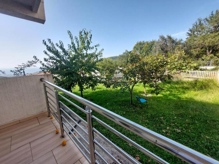 Image No.10-6 Bed House for sale