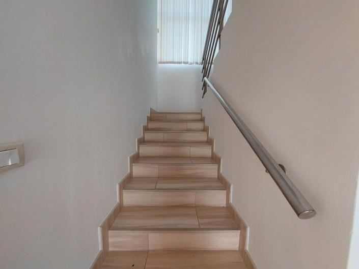 Image No.12-6 Bed House for sale