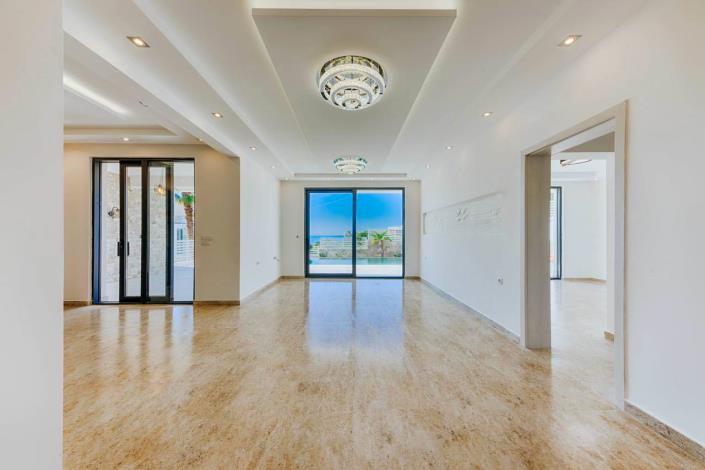 Image No.13-4 Bed Villa for sale