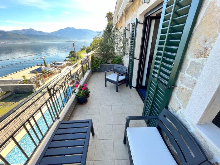 Image No.13-3 Bed Townhouse for sale