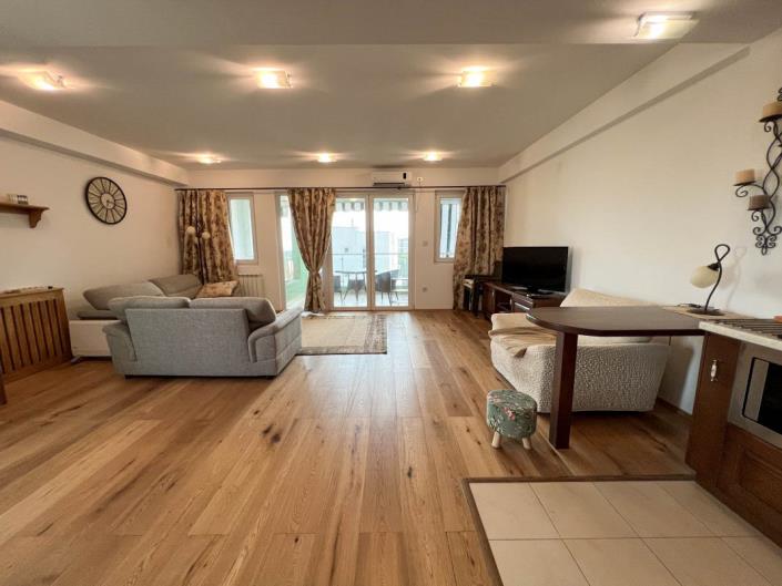 Image No.10-1 Bed Apartment for sale