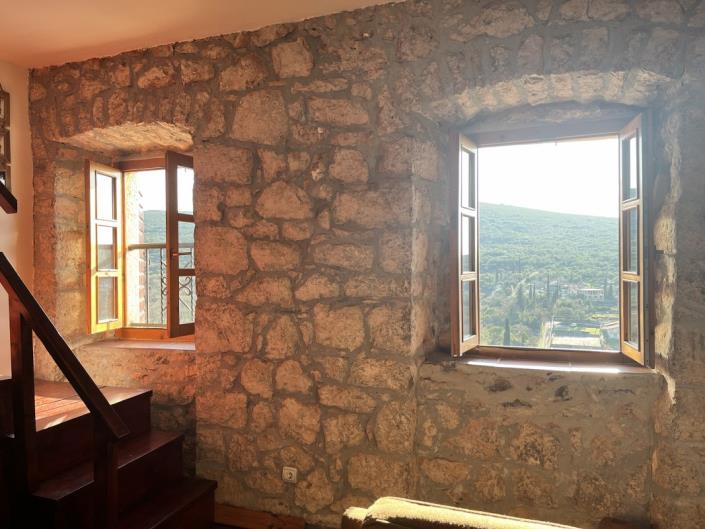 Image No.14-5 Bed House for sale