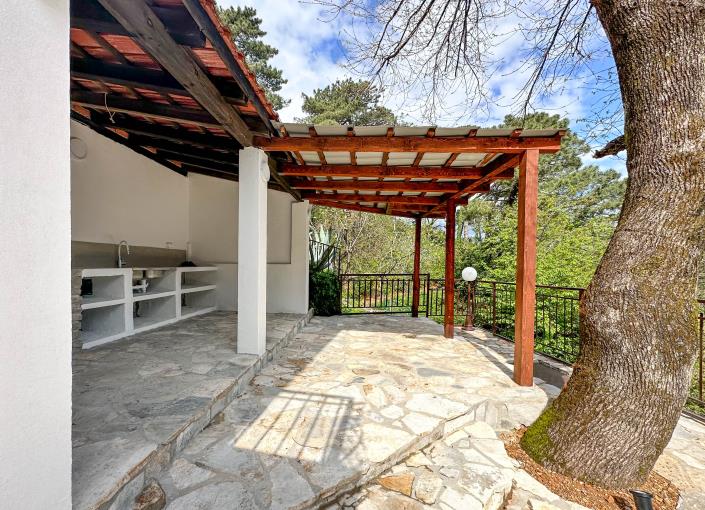 Image No.6-4 Bed House for sale