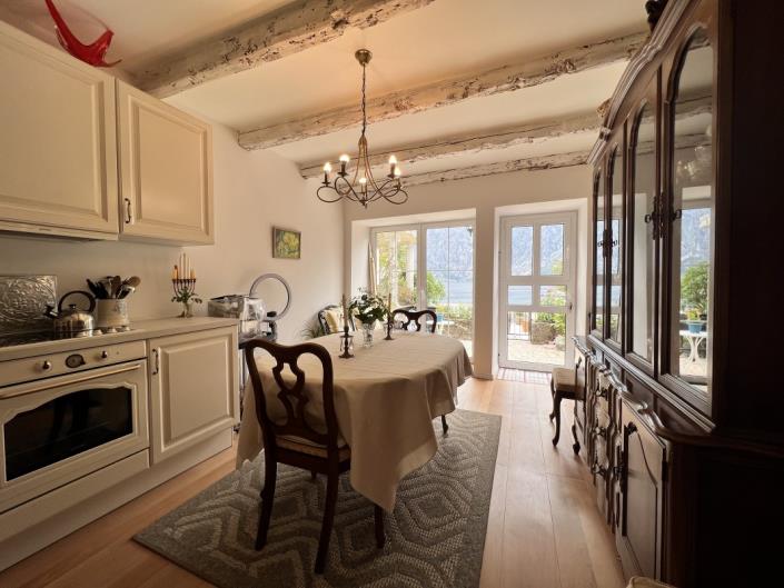 Image No.19-2 Bed House for sale