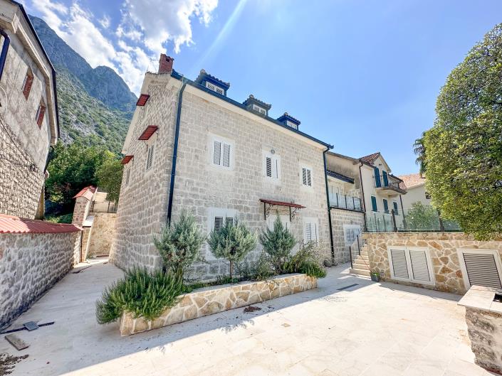 Image No.14-4 Bed Villa for sale