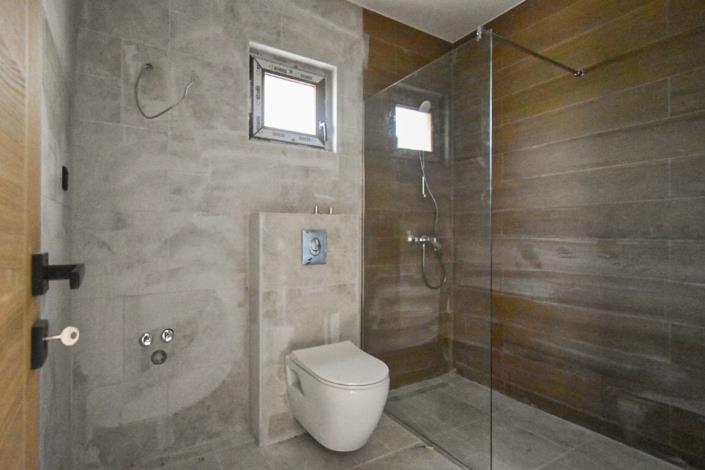 Image No.8-House for sale