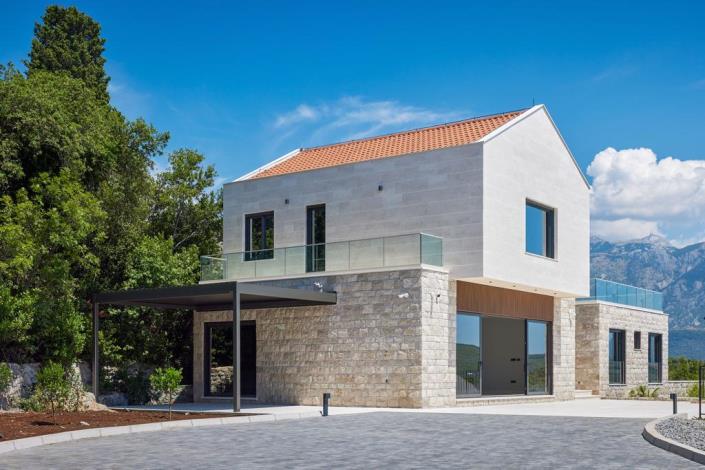 Image No.10-6 Bed Villa for sale