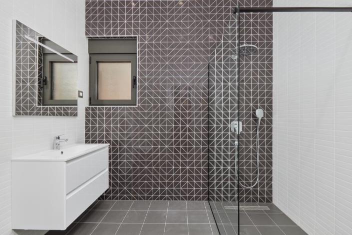 Image No.13-6 Bed Villa for sale