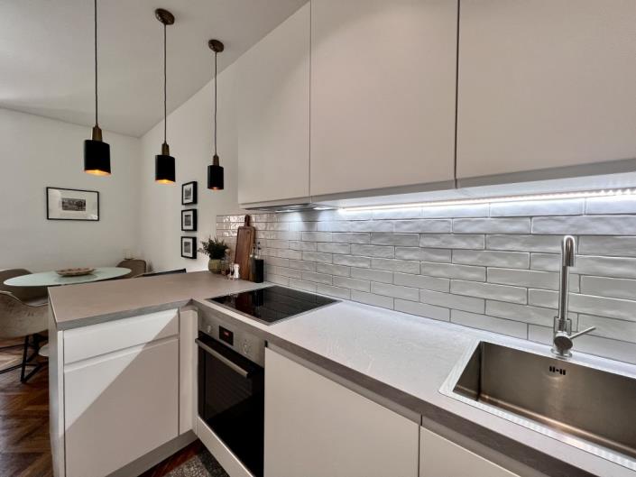 Image No.9-2 Bed Apartment for sale